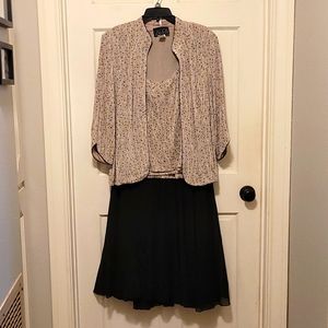 Alex Evenings Formal Wear - L & XL